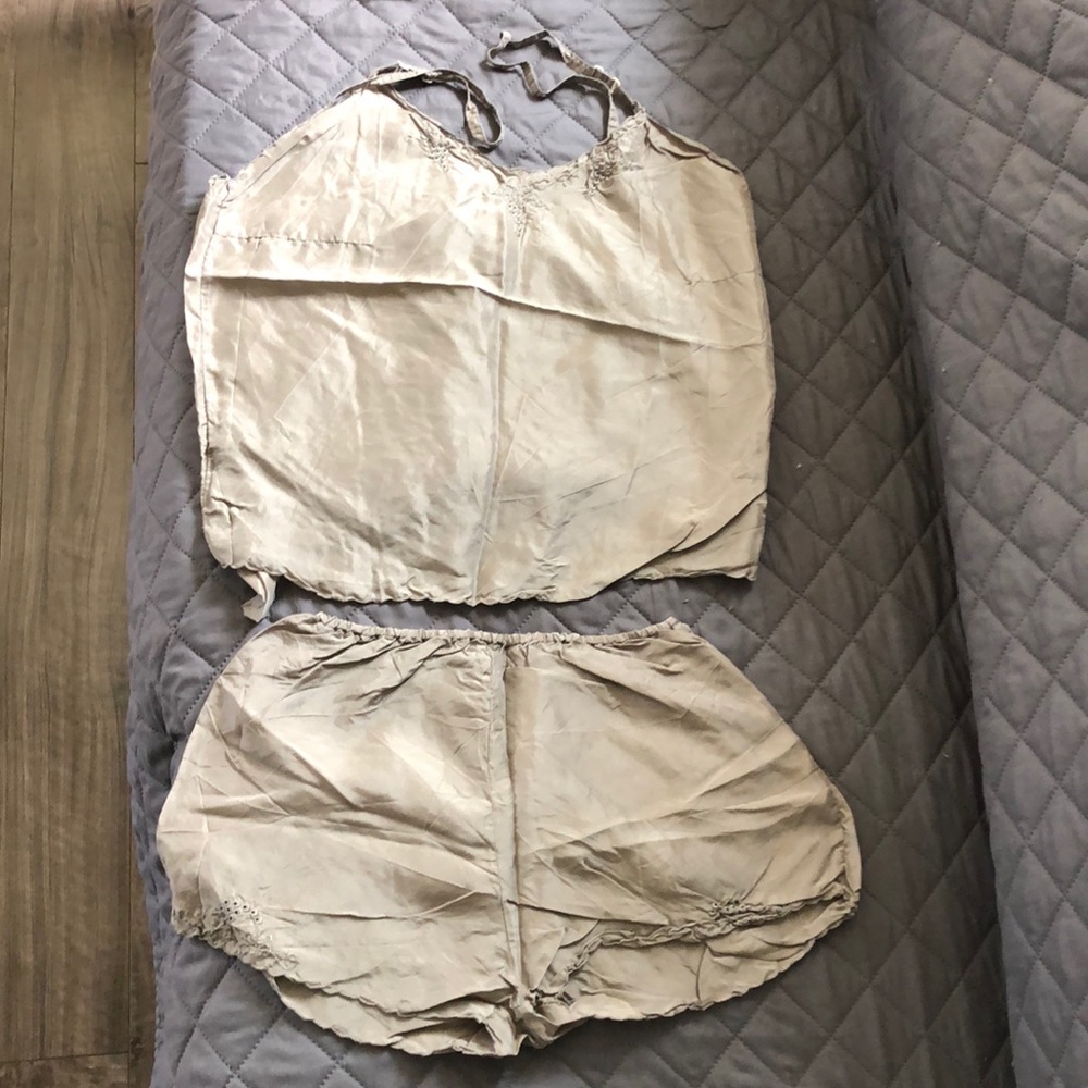 Silk pajamas - Very soft and comfortable